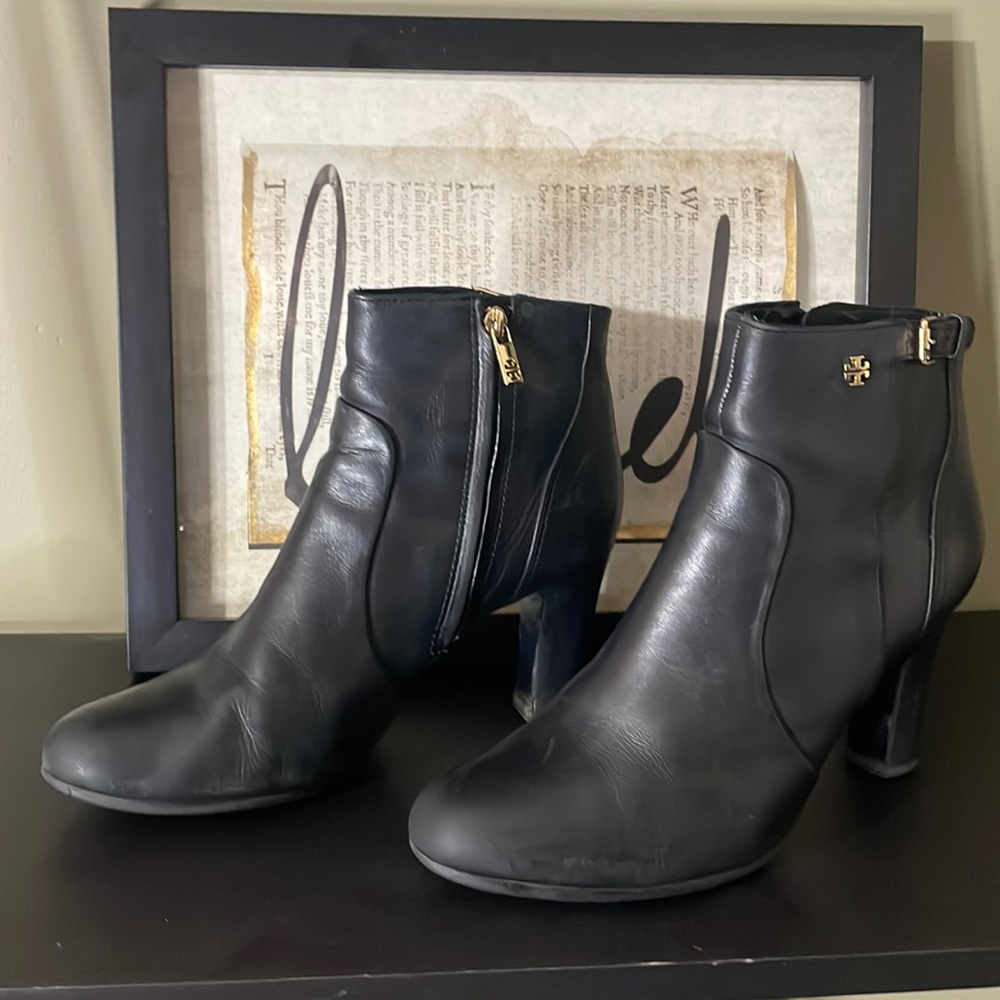 Tory Burch Milan Black Leather Heel Bootie 👢